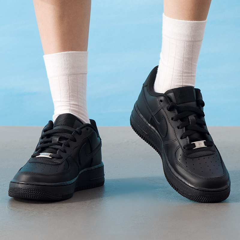 Nike (Nike) Chaussures pour fe - Nike Shoes Air Force 1 avis et prix